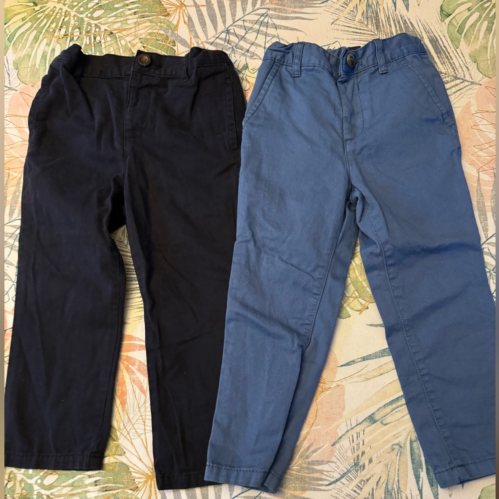 Two boys pants with pockets & adjustable waist Lot Navy and light blue color